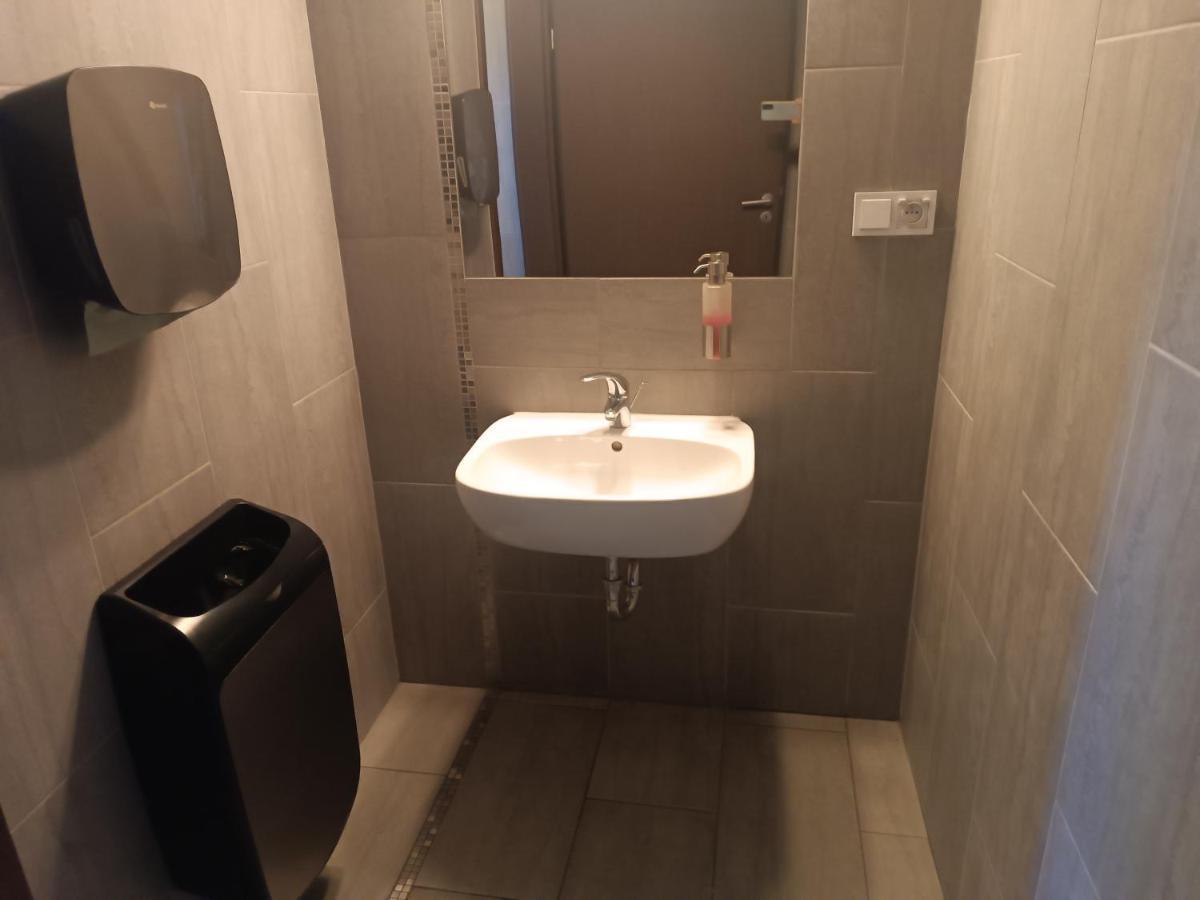 Aparthotel Strefa Budget Tychy Esterno foto