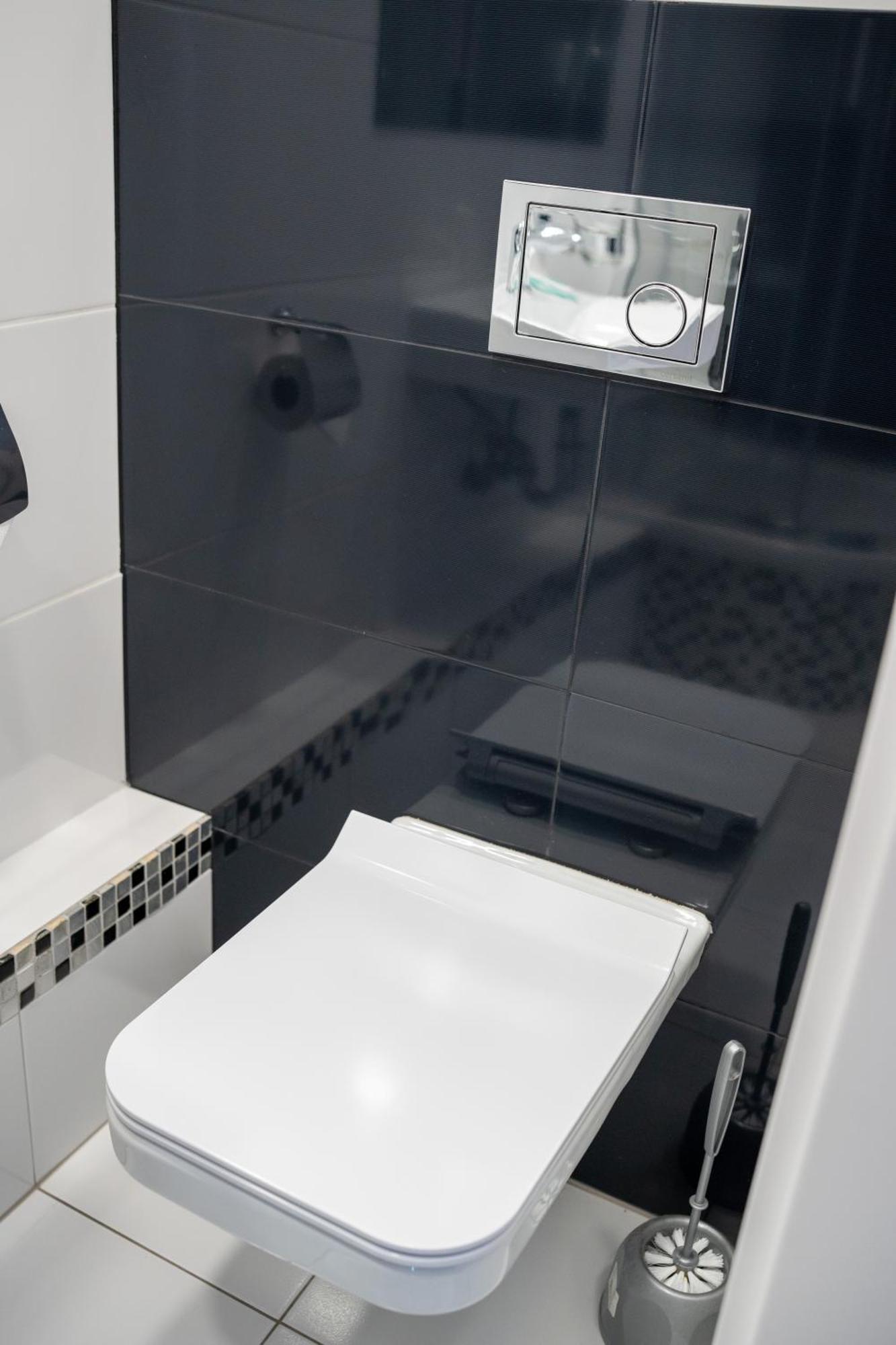 Aparthotel Strefa Budget Tychy Esterno foto