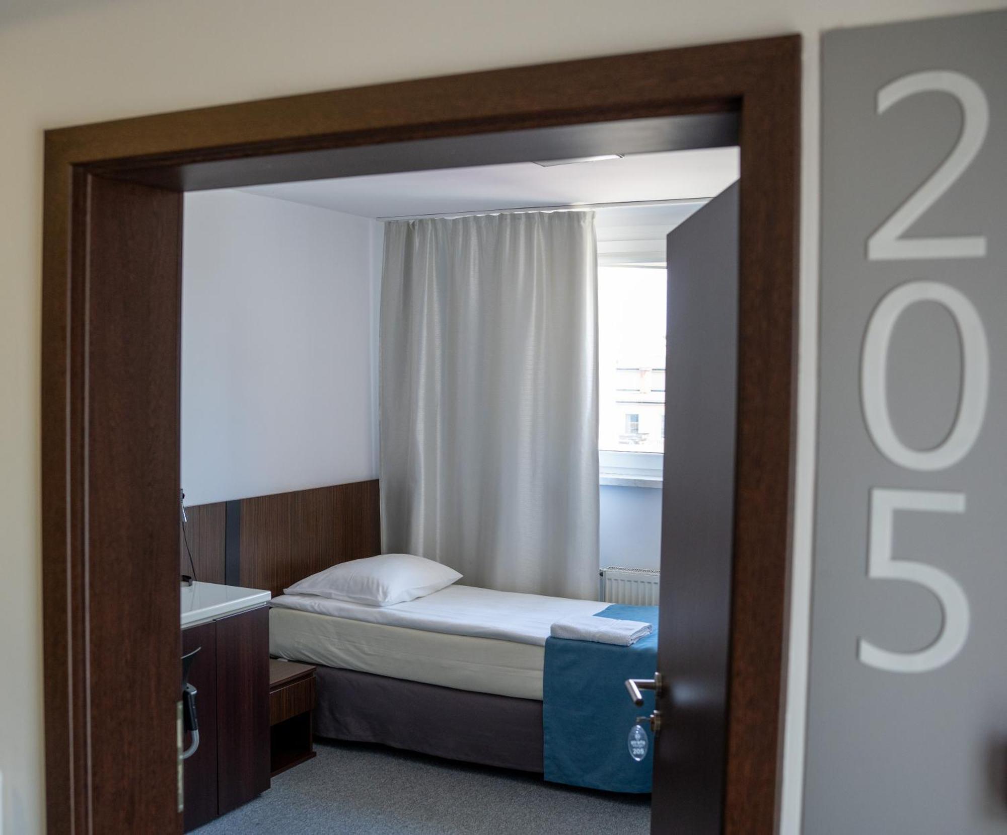 Aparthotel Strefa Budget Tychy Esterno foto